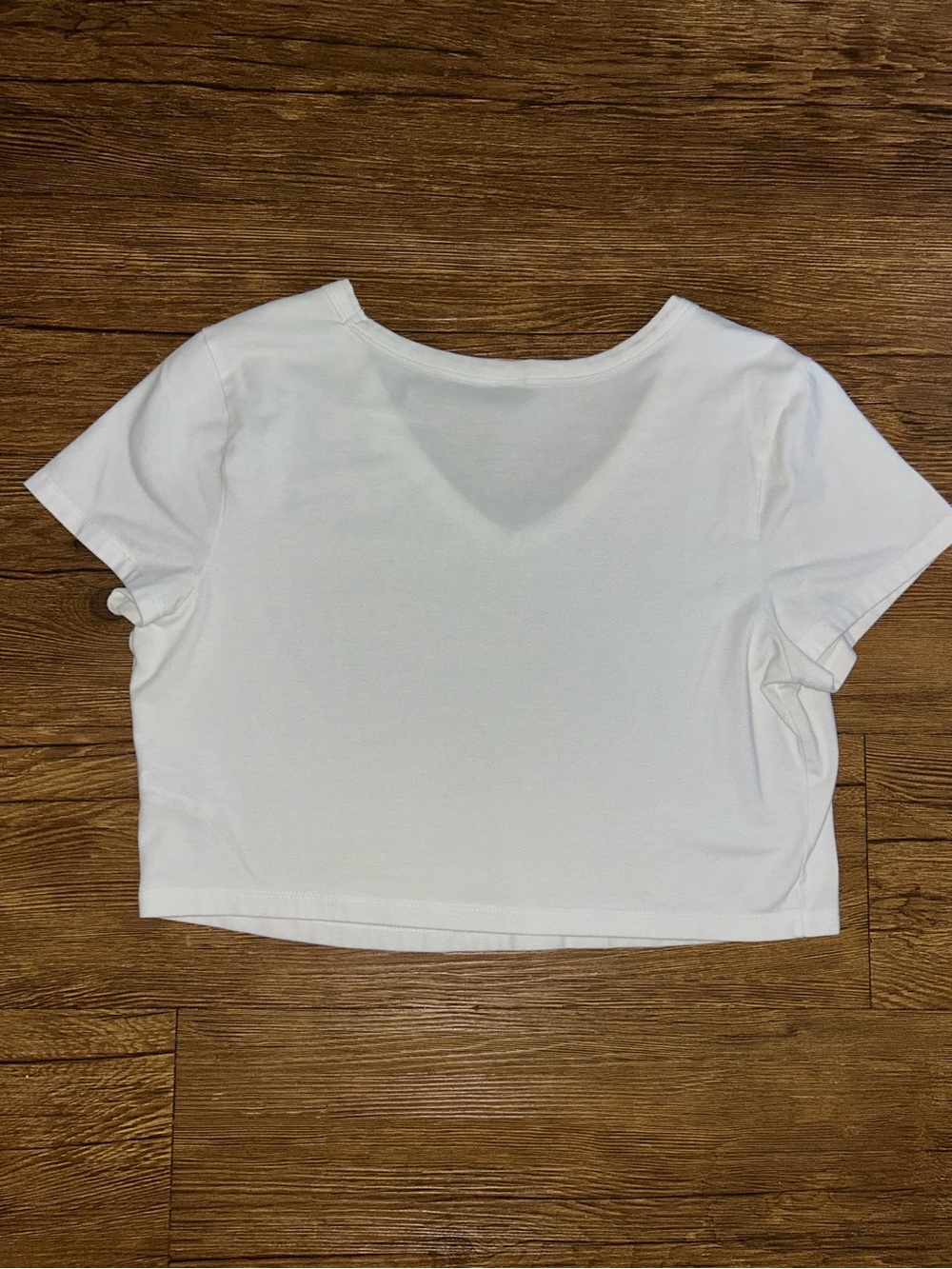 wild fable White V‑Neck Short Sleeve Crop Top - Picture 5 of 5
